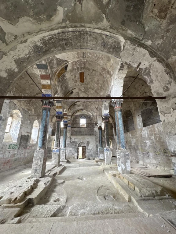 私人苏干利谷、索贝索斯古城和凯什利修道院游览