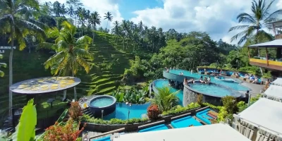 '19-28 0CAK - ISTANBUL - DUBAI - BALI - UBUD'