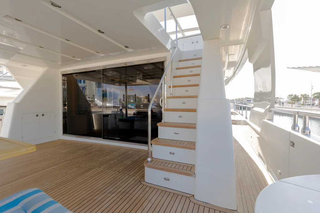 Kaltes 96ft Dubai Privat-Yacht-Ausflug