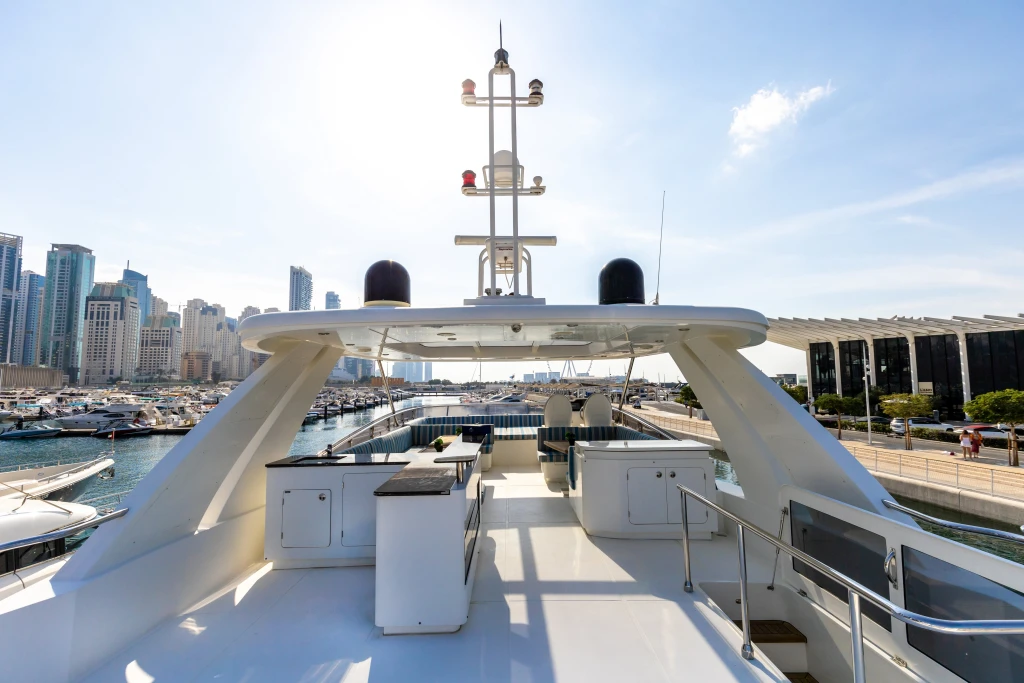 Kaltes 96ft Dubai Privat-Yacht-Ausflug