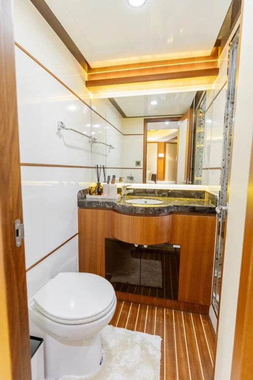 Kaltes 96ft Dubai Privat-Yacht-Ausflug