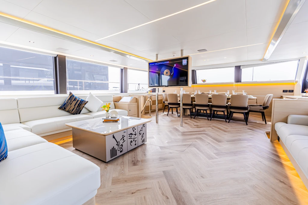 Volare Catamarano di 60 piedi Escursione in Yacht Privato a Dubai