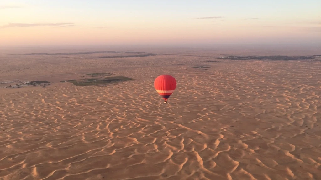 Deluxe Hot Air Balloon Dubai With Gourmet Breakfast & Camel Ride