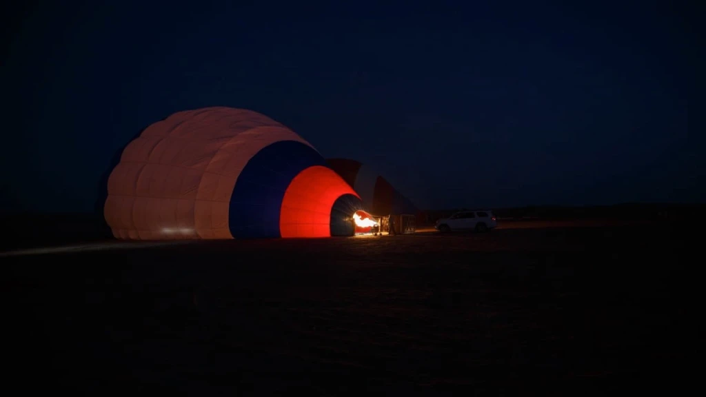 Deluxe Hot Air Balloon Dubai With Gourmet Breakfast & Camel Ride