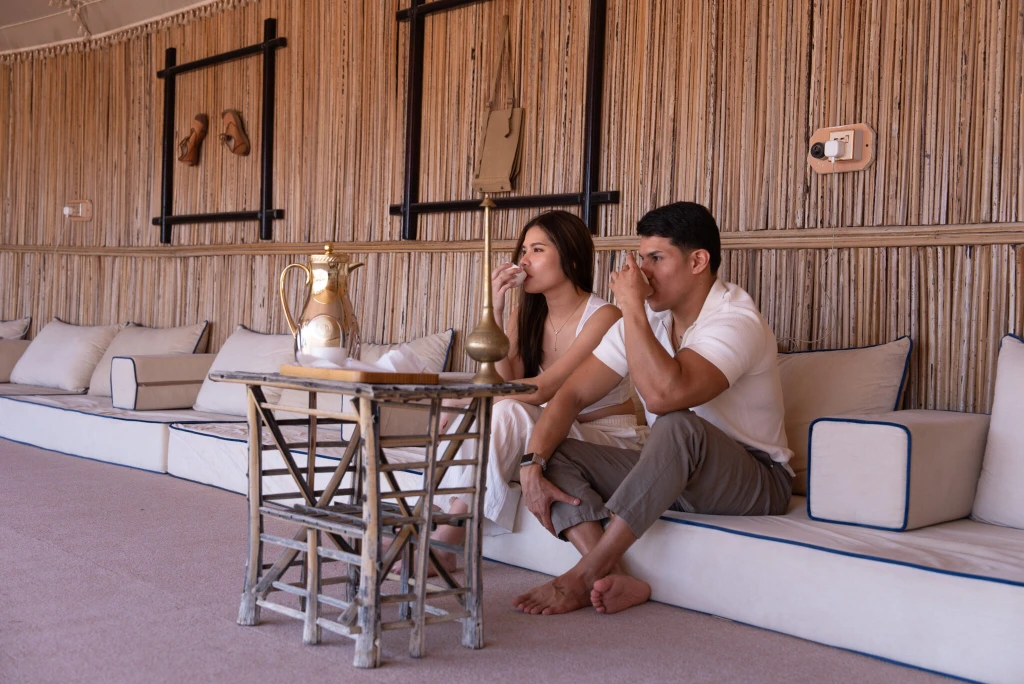 Dubai Sunrise Hot Air Balloon Tour with Falcon Show and Desert Safari