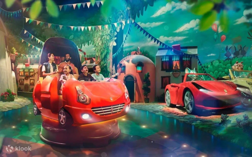 Билет на один день в Ferrari World