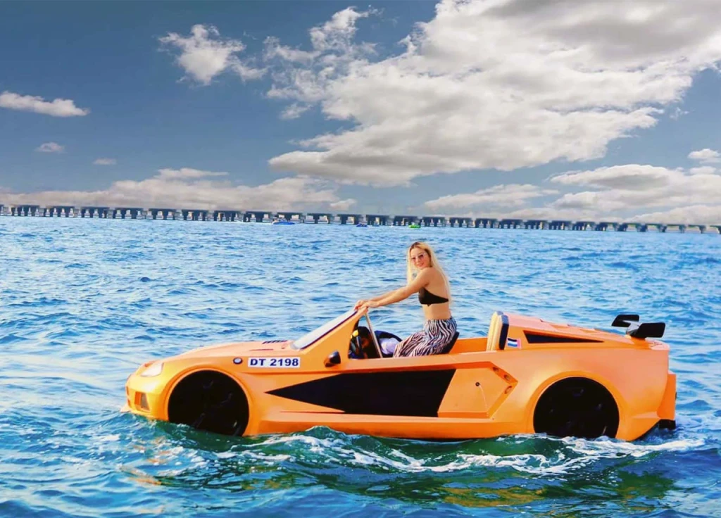 Jet Car Dubai Rental 30 Minutes