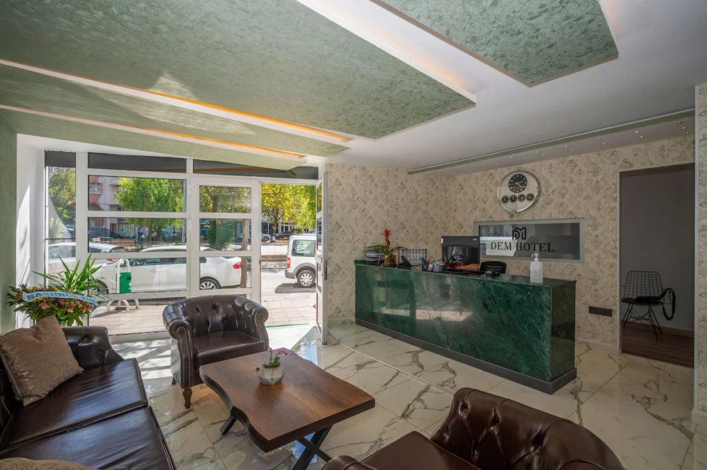 هتل دم چورلو