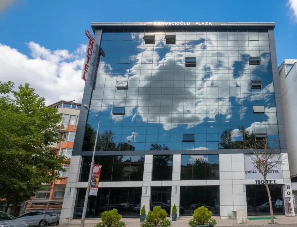 هتل دم چورلو