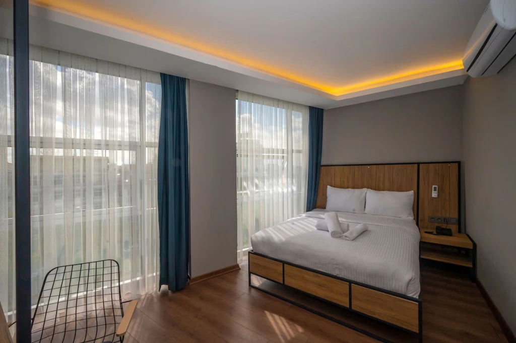 هتل دم چورلو