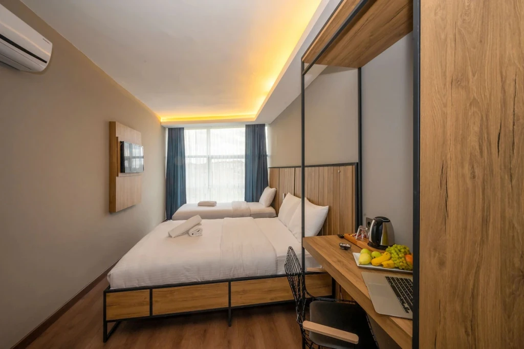 هتل دم چورلو