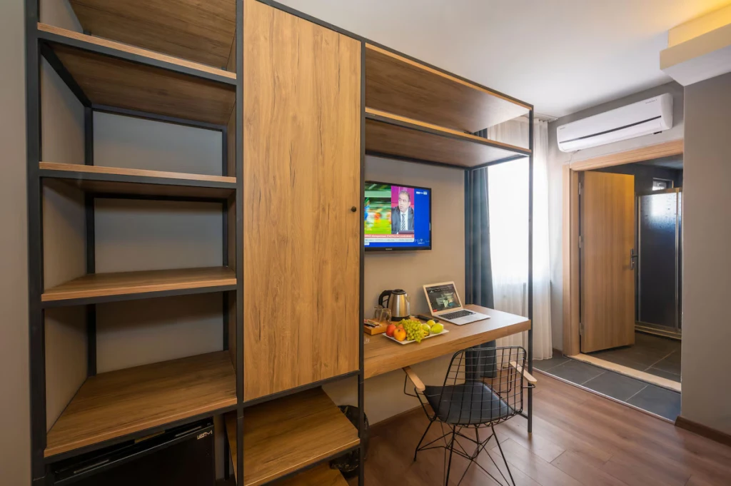 هتل دم چورلو