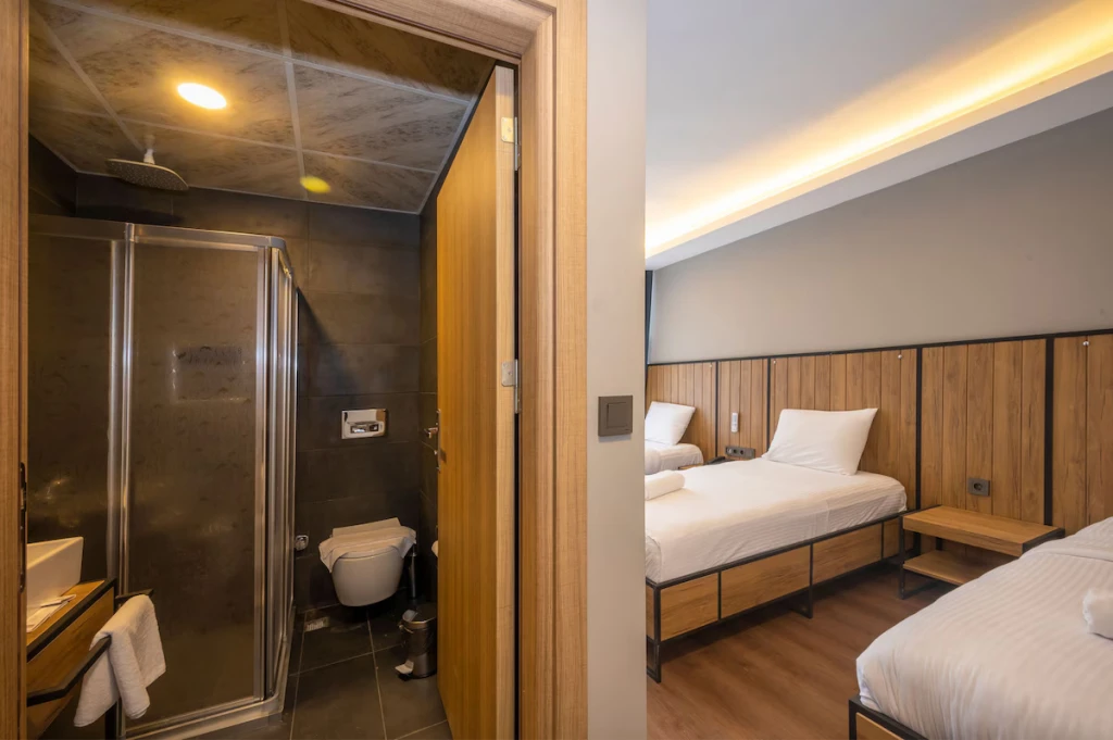 هتل دم چورلو