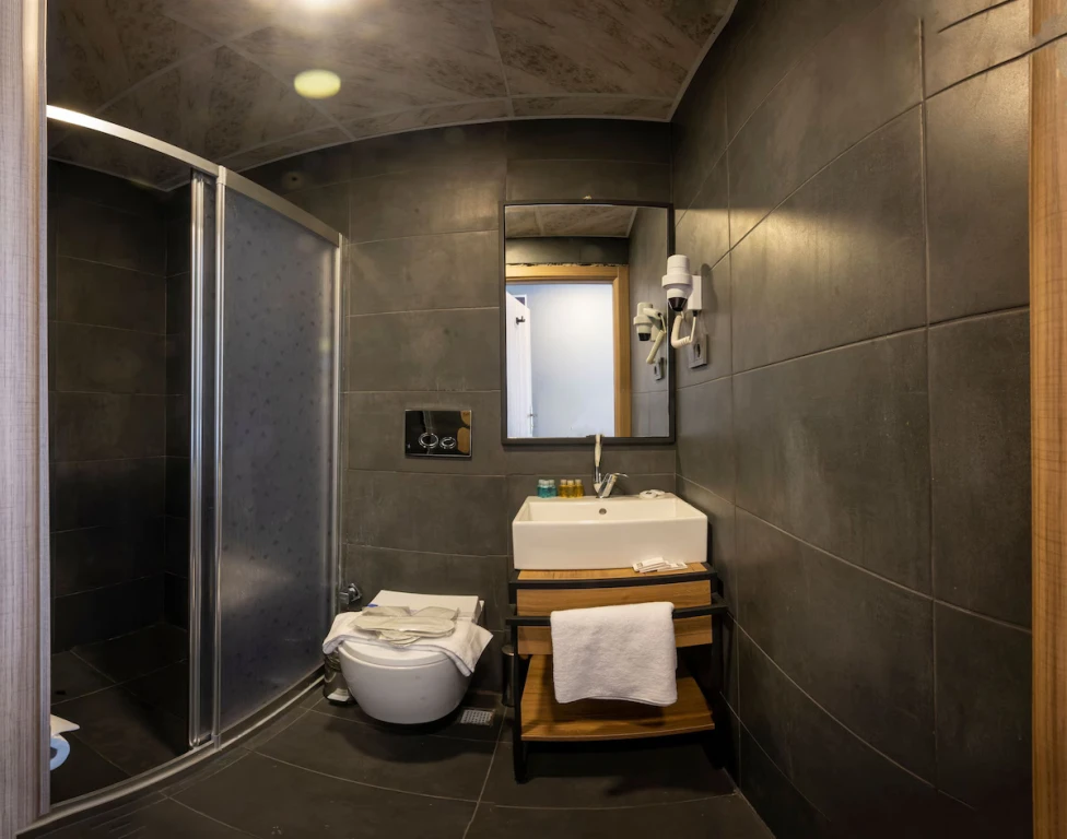 هتل دم چورلو