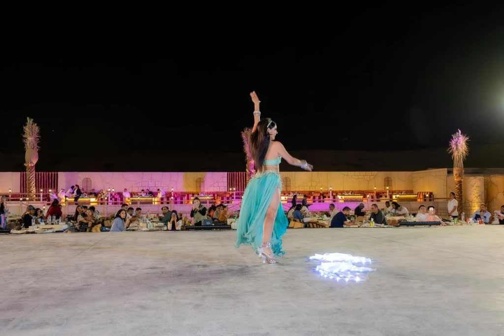 Excursión al desierto con conducción en dunas y cena