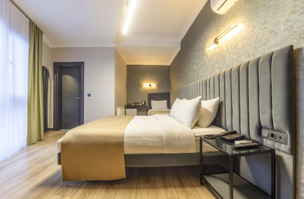 Lenora Havalimanı Oteli