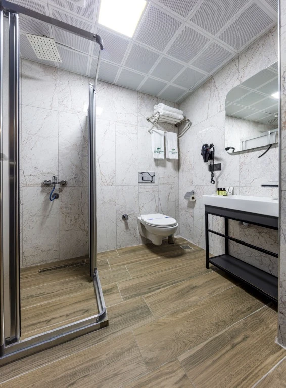 Lenora Havalimanı Oteli