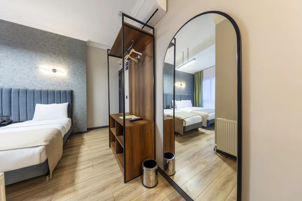 Lenora Havalimanı Oteli