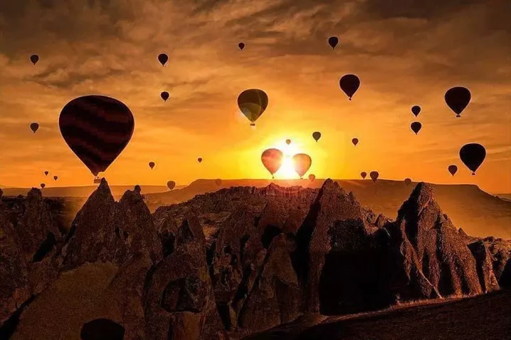 Standart Sıcak Hava Balonu Uçuşu | Göreme Vadisi, Kapadokya Gün Doğumu
