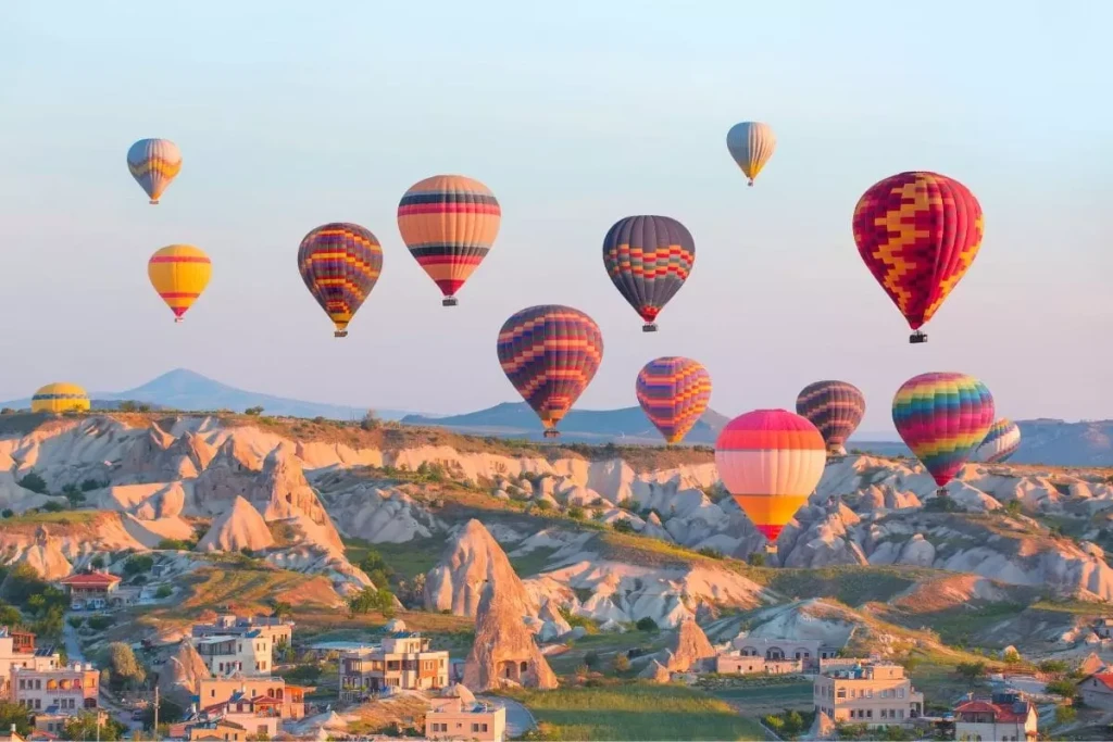 Standart Sıcak Hava Balonu Uçuşu | Göreme Vadisi, Kapadokya Gün Doğumu