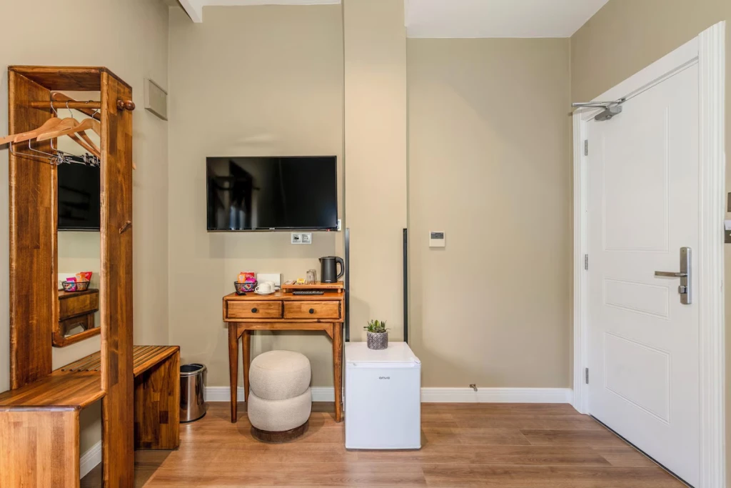 Nenesin Aerodrom Hotel