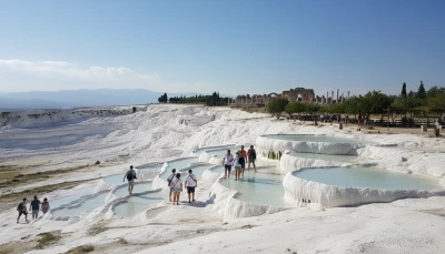 Pamukkale Travertenleri ve Termal Havuzlar Turu Öğle Yemekli