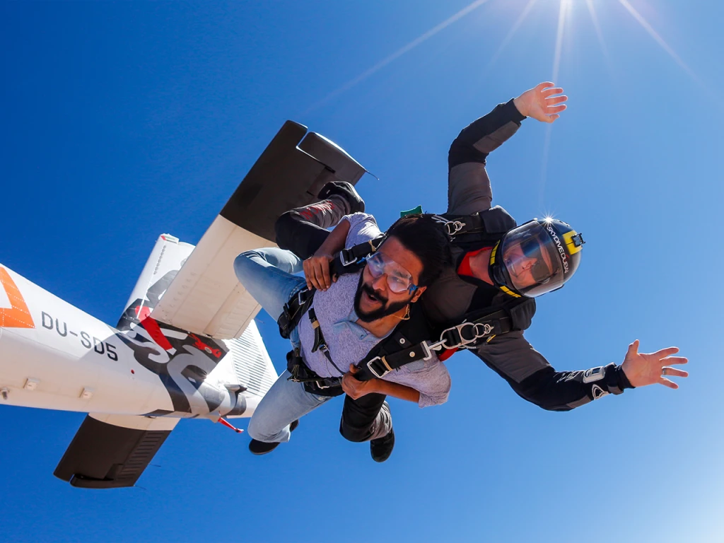 Sky Diving – Desert Jump