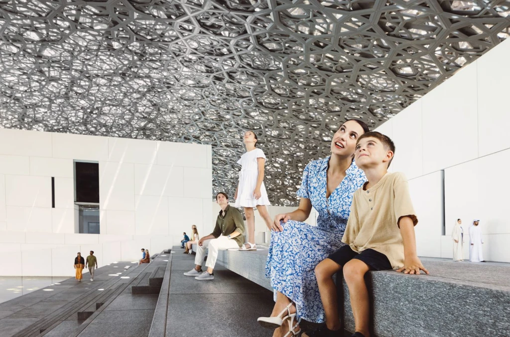 Tour por la ciudad de Abu Dhabi con almuerzo