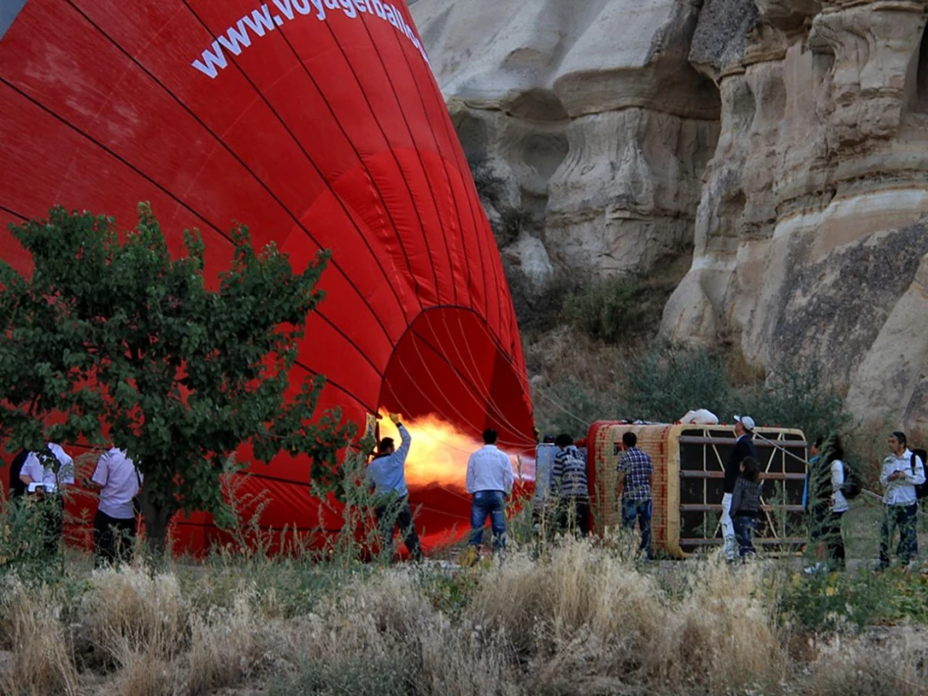 कैपैडोकिया आराम गुब्बारा उड़ान