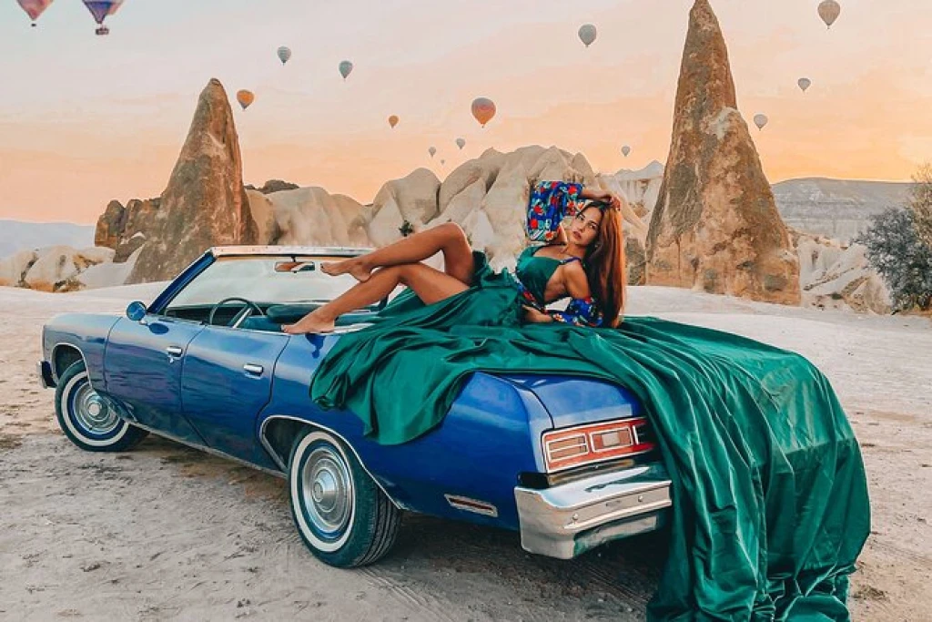 جولة سيارات كلاسيكية في كابادوكيا