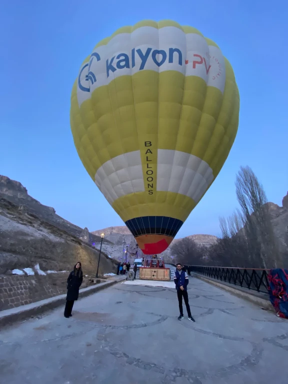 Повітряна куля в долині Соґанли