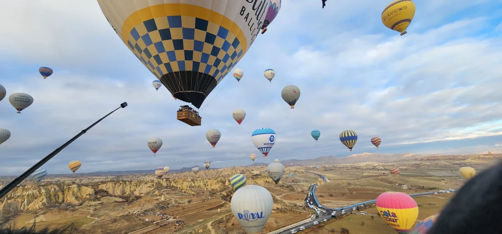 गोरेमे गर्म हवा के गुब्बारे की सवारी