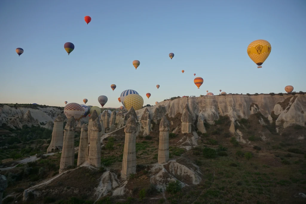 गोरेमे गर्म हवा के गुब्बारे की सवारी