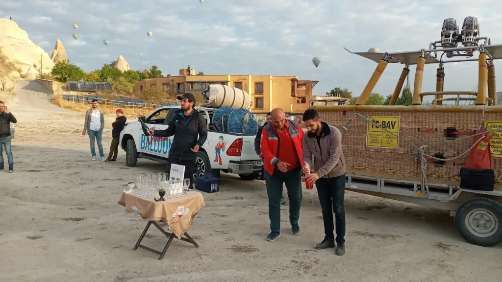 कैपैडोकिया आराम गुब्बारा उड़ान