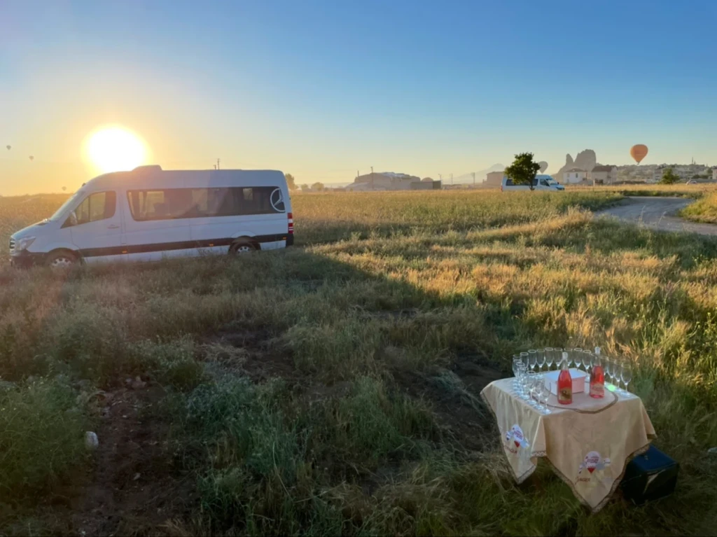 कैपैडोकिया आराम गुब्बारा उड़ान