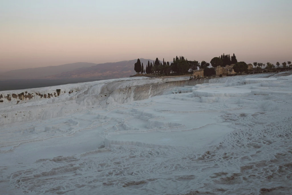 PAMUKKALE-SALDA GÖLÜ-KAKLIK MAĞARASI (25 EKİM)