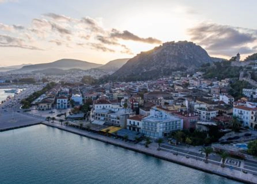 Aventura de 6 zile în Grecia: Rădăcini istorice și minuni ale peisajului