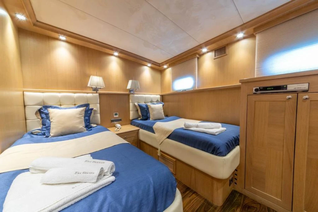 Blue Heaven Deluxe Gulet with Jacuzzi