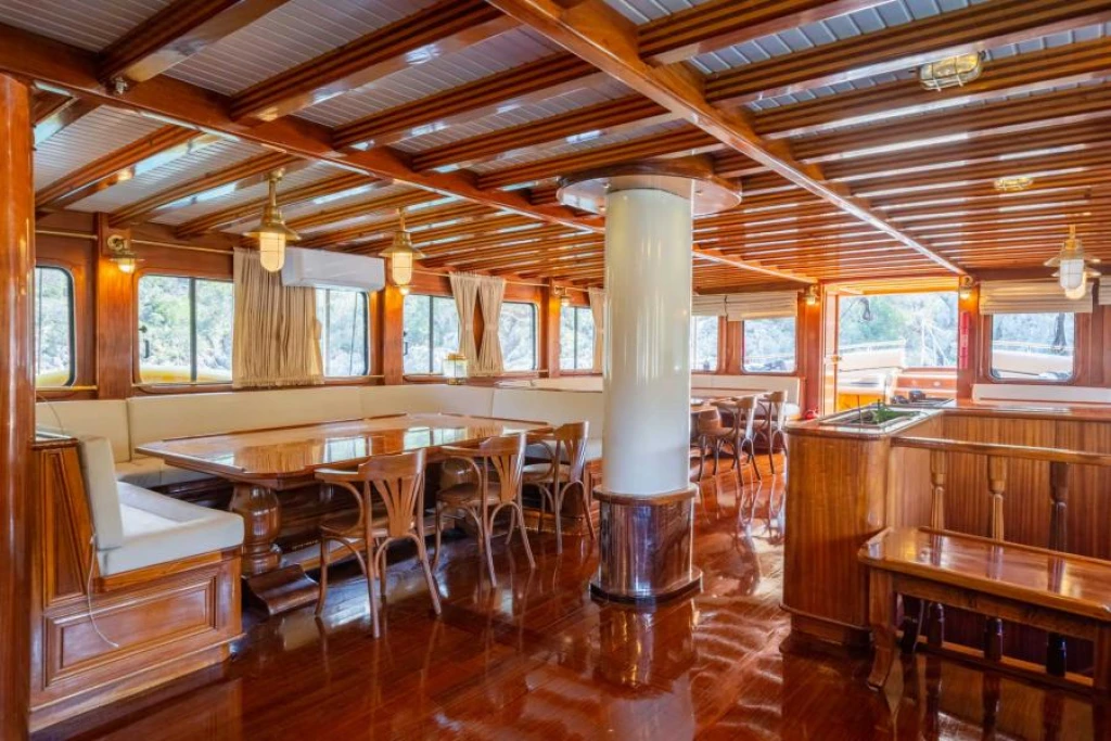 Gulet Yacht Ada Deniz: A Luxury Yacht for Blue Voyages in Turkish Riviera