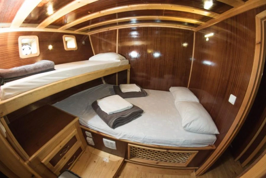 Sail the Greek Islands on an 8-Day Zante Cruise: A Blue Voyage Adventure