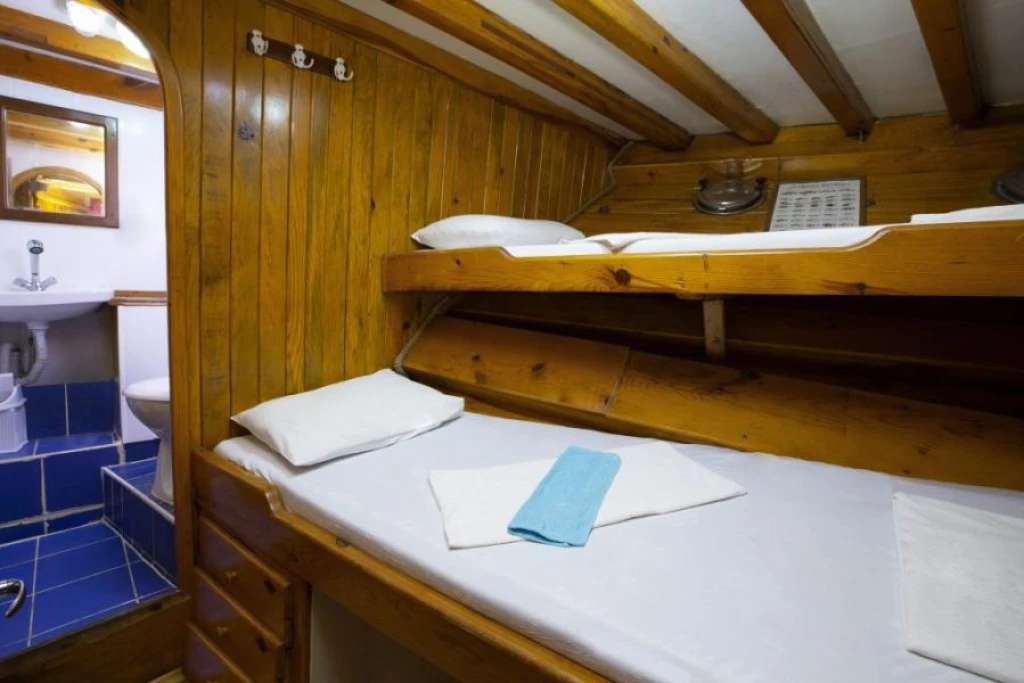 Harmony Blue Cruise – Greek Islands for the Young at Heart