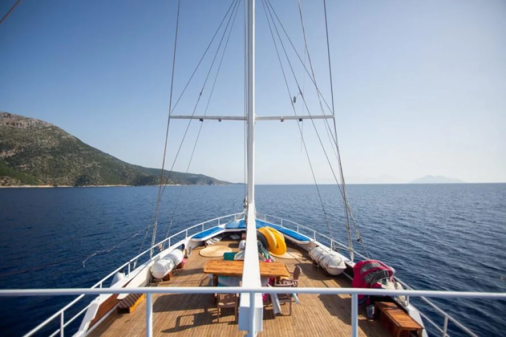 Harmony Blue Cruise – Greek Islands for the Young at Heart