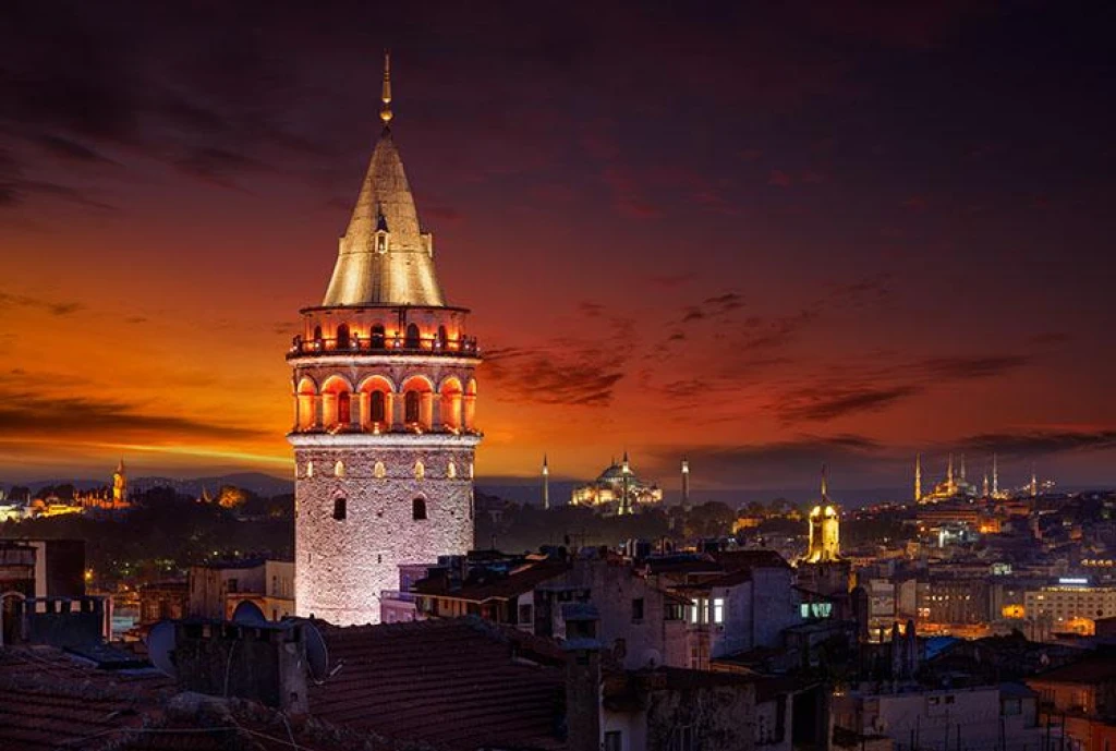 رحلة تمتد لـ 14 يومًا من أثينا إلى إسطنبول