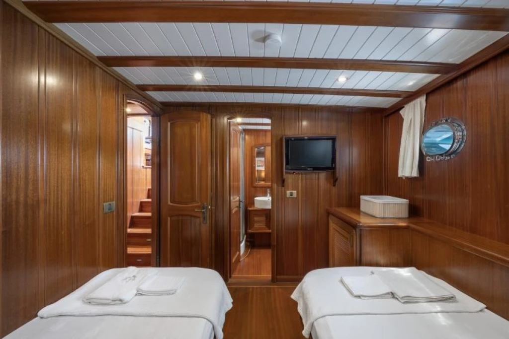 Luxurious Gulet Yacht Lorient – Sail the Turkish Riviera in Style