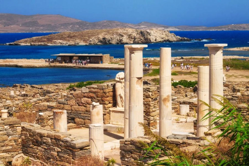 9-Day Greek Islands Tour: Explore Mykonos, Santorini & Athens