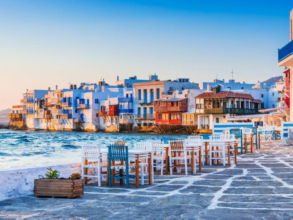 9-Day Greek Islands Tour: Explore Mykonos, Santorini & Athens