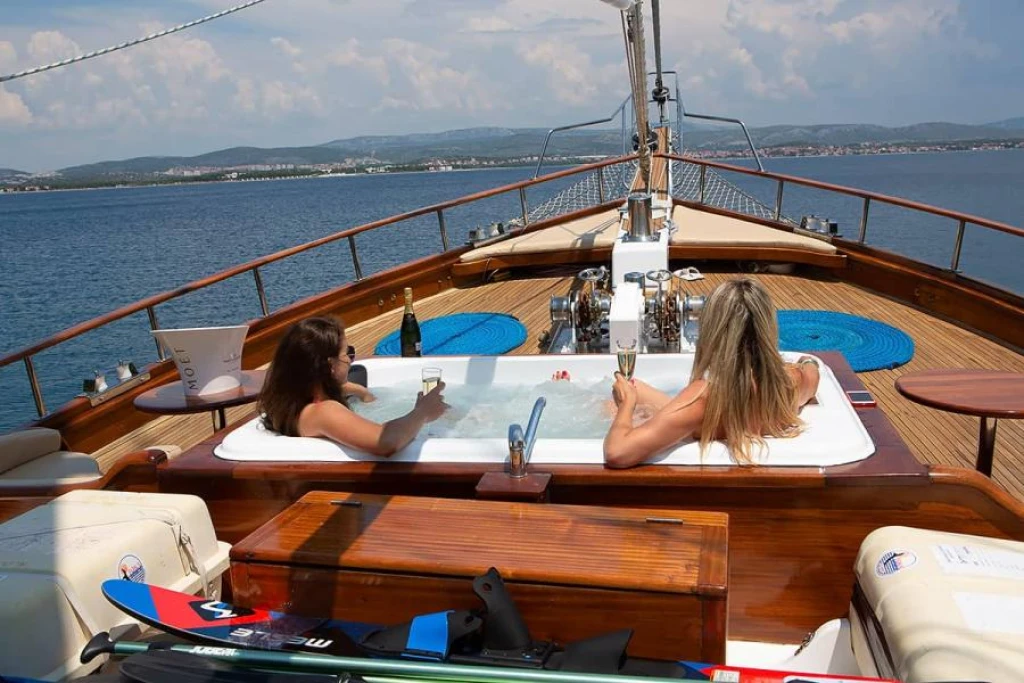 Gulet Dolce Vita – Luxury Croatia Gulet Charter