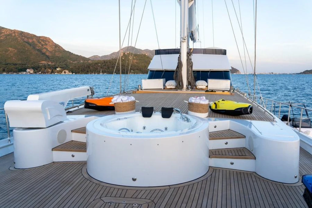 Luxury Gulet “Good Life” – VIP Sailing Experience in Rhodes