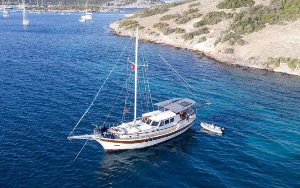 Island-Hopping in Greece: The Ultimate Gulet Cruise Experience