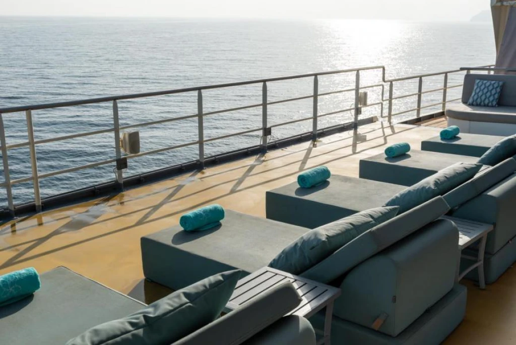 Divine Cyclades Cruise: An Unforgettable 8-Day Journey Through Greece